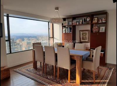 Apartamento de 3 alcobas en venta en Serramonte, Bogotá, 220 m² · foto 4 de 19