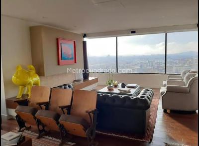 Apartamento de 3 alcobas en venta en Serramonte, Bogotá, 220 m² · foto 3 de 19