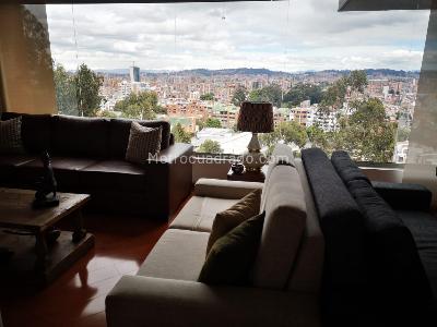 Apartamento de 3 alcobas en venta en Pino Foresta, Bogotá, 219 m² · foto 13 de 18