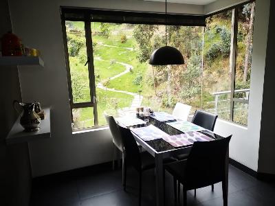Apartamento de 3 alcobas en venta en Pino Foresta, Bogotá, 219 m² · foto 14 de 18