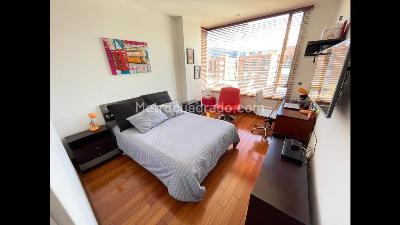 Apartamento de 3 alcobas en venta en Chico Navarra, Bogotá, 238 m² · foto 8 de 13