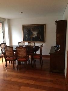 Apartamento de 3 alcobas en venta en Santa Barbara, Bogotá, 137 m² · foto 2 de 11