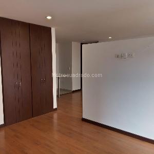 Apartamento de 1 alcoba en venta en Kandinsky, Bogotá, 51 m² · foto 9 de 13