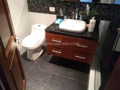 Apartamento de 4 alcobas en venta en San Patricio, Bogotá, 290 m² · foto 10 de 14