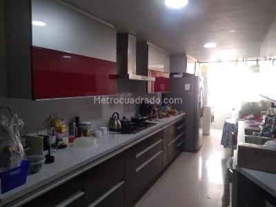 Apartamento de 4 alcobas en venta en San Patricio, Bogotá, 290 m² · foto 2 de 14