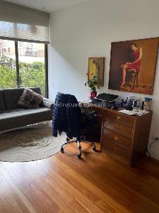 Apartamento de 4 alcobas en venta en Chico Navarra, Bogotá, 245 m² · foto 13 de 17