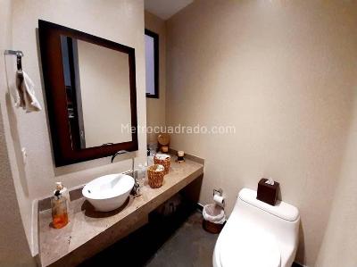 Apartamento de 4 alcobas en venta en Chico Navarra, Bogotá, 245 m² · foto 3 de 17