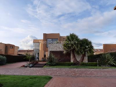 Casa en venta en El Carreton, Cajicá · foto 2 de 20