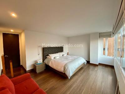Apartamento de 3 alcobas en venta en Los Rosales, Bogotá, 209 m² · foto 10 de 20