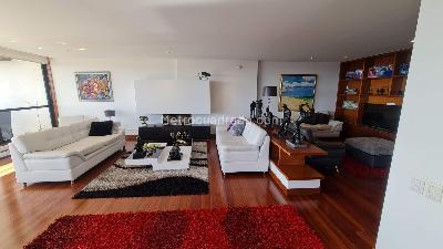 Apartamento de 3 alcobas en venta en Bosque Medina, Bogotá, 279 m² · foto 2 de 14