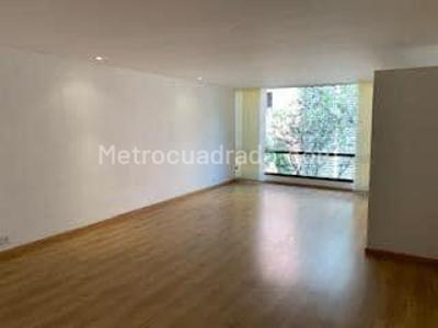 Apartamento en venta en La Carolina, Bogotá · foto 4 de 14