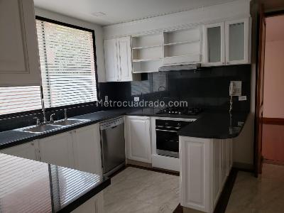 Apartamento en venta en La Cabrera, Bogotá · foto 4 de 10