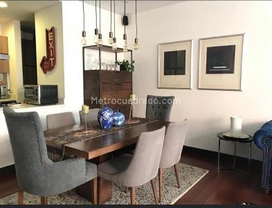 Apartamento de 3 alcobas en venta en Chico Reservado, Bogotá, 149 m² · foto 3 de 9
