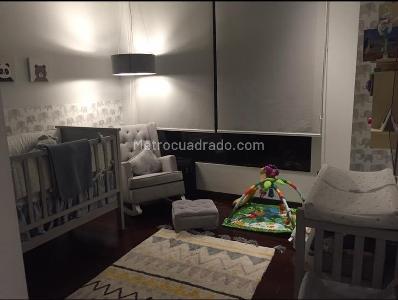 Apartamento de 3 alcobas en venta en Chico Reservado, Bogotá, 149 m² · foto 9 de 9