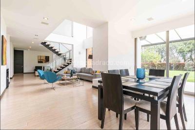 Casa de 3 alcobas en venta en San Simón, Bogotá, 470 m² · foto 8 de 17