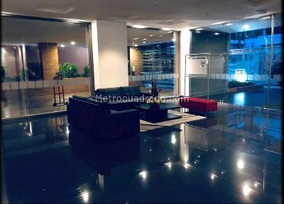 Apartamento de 3 alcobas en venta en Chico Navarra, Bogotá, 140 m² · foto 10 de 11