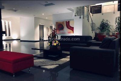 Apartamento de 3 alcobas en venta en Chico Navarra, Bogotá, 140 m² · foto 8 de 11
