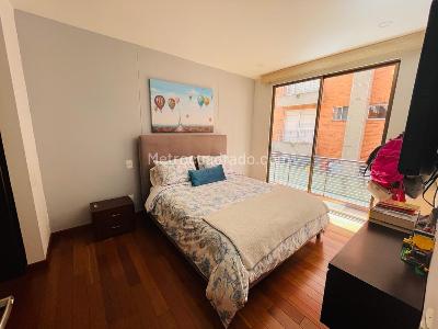 Apartamento de 3 alcobas en venta en Chico Navarra, Bogotá, 208 m² · foto 13 de 15