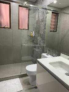 Apartamento de 3 alcobas en venta en Chico Navarra, Bogotá, 208 m² · foto 14 de 15