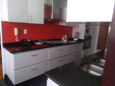 Apartamento en venta en La Carolina, Bogotá · foto 2 de 18