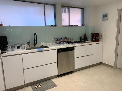 Apartamento de 3 alcobas en venta en Chico Reservado, Bogotá, 199 m² · foto 14 de 15