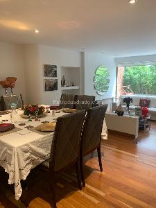 Apartamento de 3 alcobas en venta en Chico Reservado, Bogotá, 199 m² · foto 3 de 15