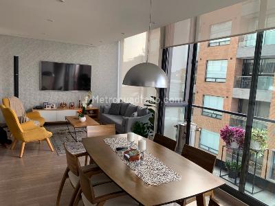 Apartamento de 2 alcobas en venta en Chico Norte, Bogotá, 114 m² · foto 2 de 19