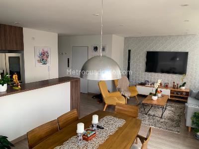 Apartamento de 2 alcobas en venta en Chico Norte, Bogotá, 114 m² · foto 3 de 19