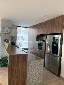 Apartamento de 2 alcobas en venta en Chico Norte, Bogotá, 114 m² · foto 7 de 19