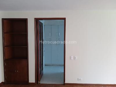 Apartamento de 3 alcobas en venta en Santa Paula, Bogotá, 133 m² · foto 12 de 20