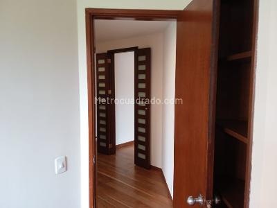 Apartamento de 3 alcobas en venta en Santa Paula, Bogotá, 133 m² · foto 7 de 20