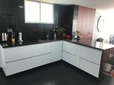 Apartamento en venta en Santa Bárbara Central, Bogotá · foto 9 de 20