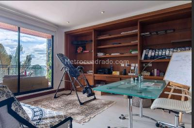 Apartamento en venta en Santa Bárbara Alta, Bogotá · foto 4 de 17