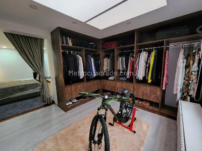 Apartamento de 5 alcobas en venta en Los Rosales, Bogotá, 230 m² · foto 16 de 19