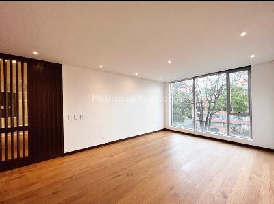 Apartamento de 2 alcobas en venta en Chico Museo, Bogotá, 160 m² · foto 6 de 10