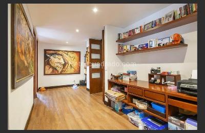 Apartamento de 3 alcobas en venta en Santa Bárbara Occidental, Bogotá, 166 m² · foto 11 de 13
