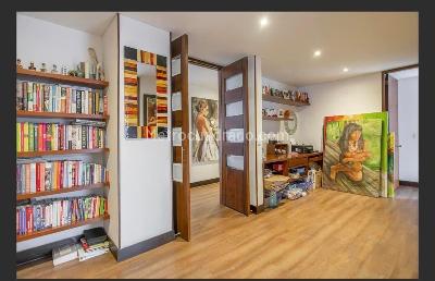 Apartamento de 3 alcobas en venta en Santa Bárbara Occidental, Bogotá, 166 m² · foto 12 de 13