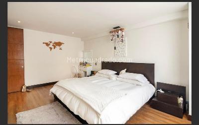 Apartamento de 3 alcobas en venta en Santa Bárbara Occidental, Bogotá, 166 m² · foto 9 de 13