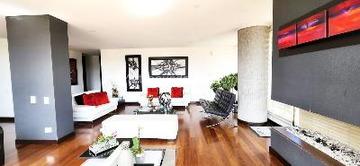 Apartamento de 3 alcobas en venta en Chico Navarra, Bogotá, 236 m² · foto 3 de 18