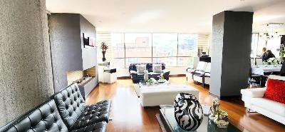 Apartamento de 3 alcobas en venta en Chico Navarra, Bogotá, 236 m² · foto 5 de 18