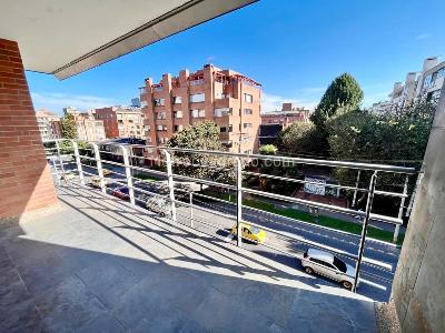 Apartamento de 3 alcobas en venta en Chico Navarra, Bogotá, 184 m² · foto 2 de 13