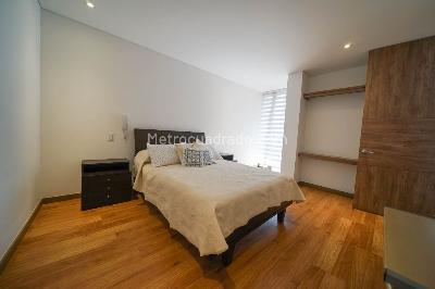 Apartamento de 3 alcobas en venta en Santa Bárbara Central, Bogotá, 118 m² · foto 8 de 20