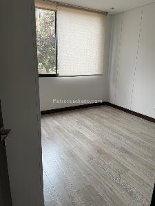 Apartamento de 3 alcobas en venta en San Patricio, Bogotá, 120 m² · foto 8 de 20