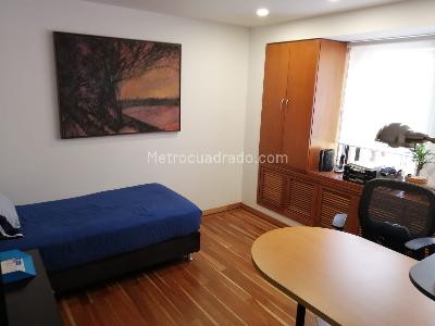 Apartamento de 3 alcobas en venta en Chico Reservado, Bogotá, 242 m² · foto 10 de 20