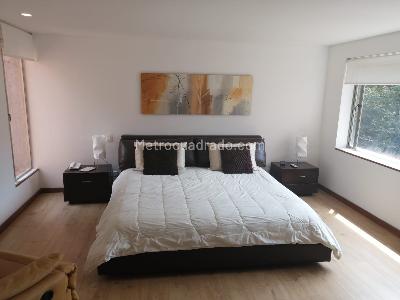 Apartamento de 3 alcobas en venta en Chico Reservado, Bogotá, 242 m² · foto 13 de 20
