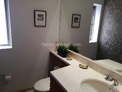 Apartamento de 3 alcobas en venta en Chico Reservado, Bogotá, 242 m² · foto 14 de 20