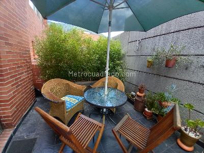 Apartamento de 3 alcobas en venta en Chico Reservado, Bogotá, 242 m² · foto 3 de 20