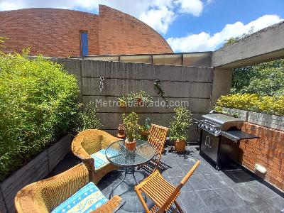 Apartamento de 3 alcobas en venta en Chico Reservado, Bogotá, 242 m² · foto 4 de 20