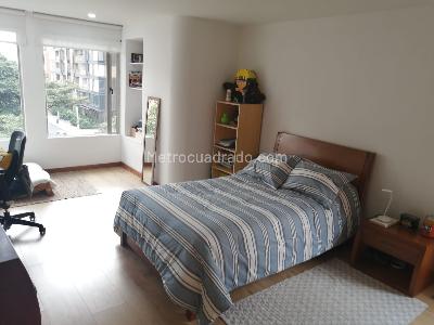 Apartamento de 3 alcobas en venta en Chico Reservado, Bogotá, 242 m² · foto 7 de 20