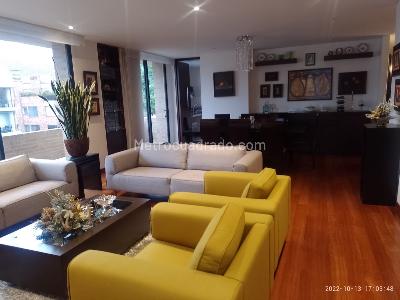 Apartamento de 3 alcobas en venta en Chico Navarra, Bogotá, 270 m² · foto 2 de 19